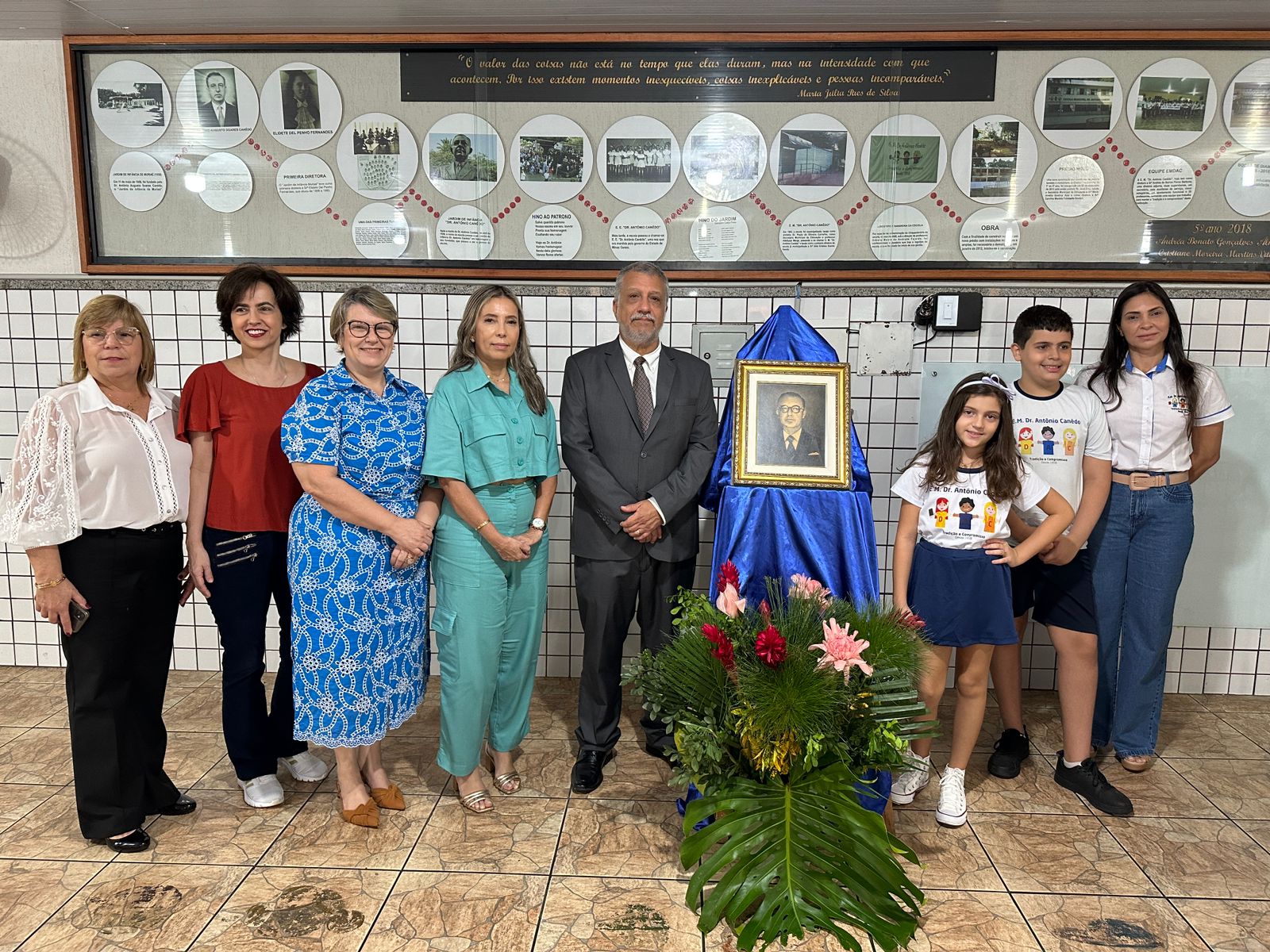 Dia Do Muriaeense Professores E Alunos Prestam Homenagem A Ant Nio Canedo