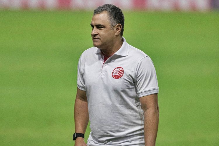 Marcelo Chamusca, após seis partidas, é demitido do comando técnico no  Náutico - Lance!