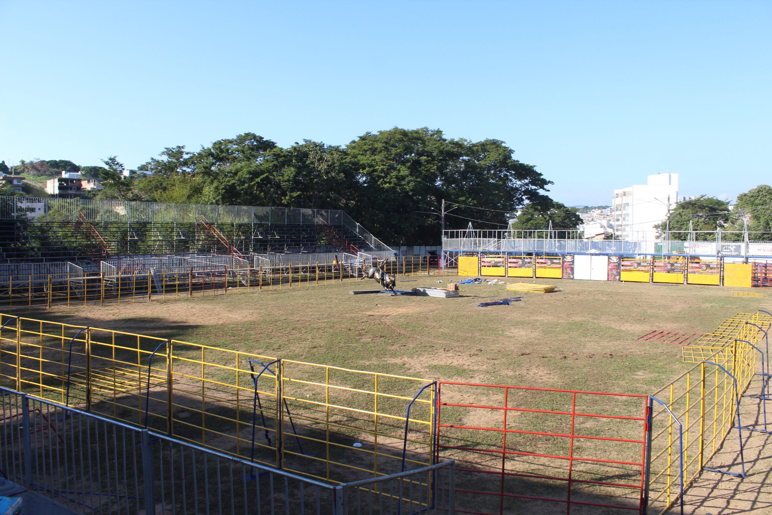 2º dia da Festa de Peão Boiadeiro de Muriaé promote agitar o público neste  sábado