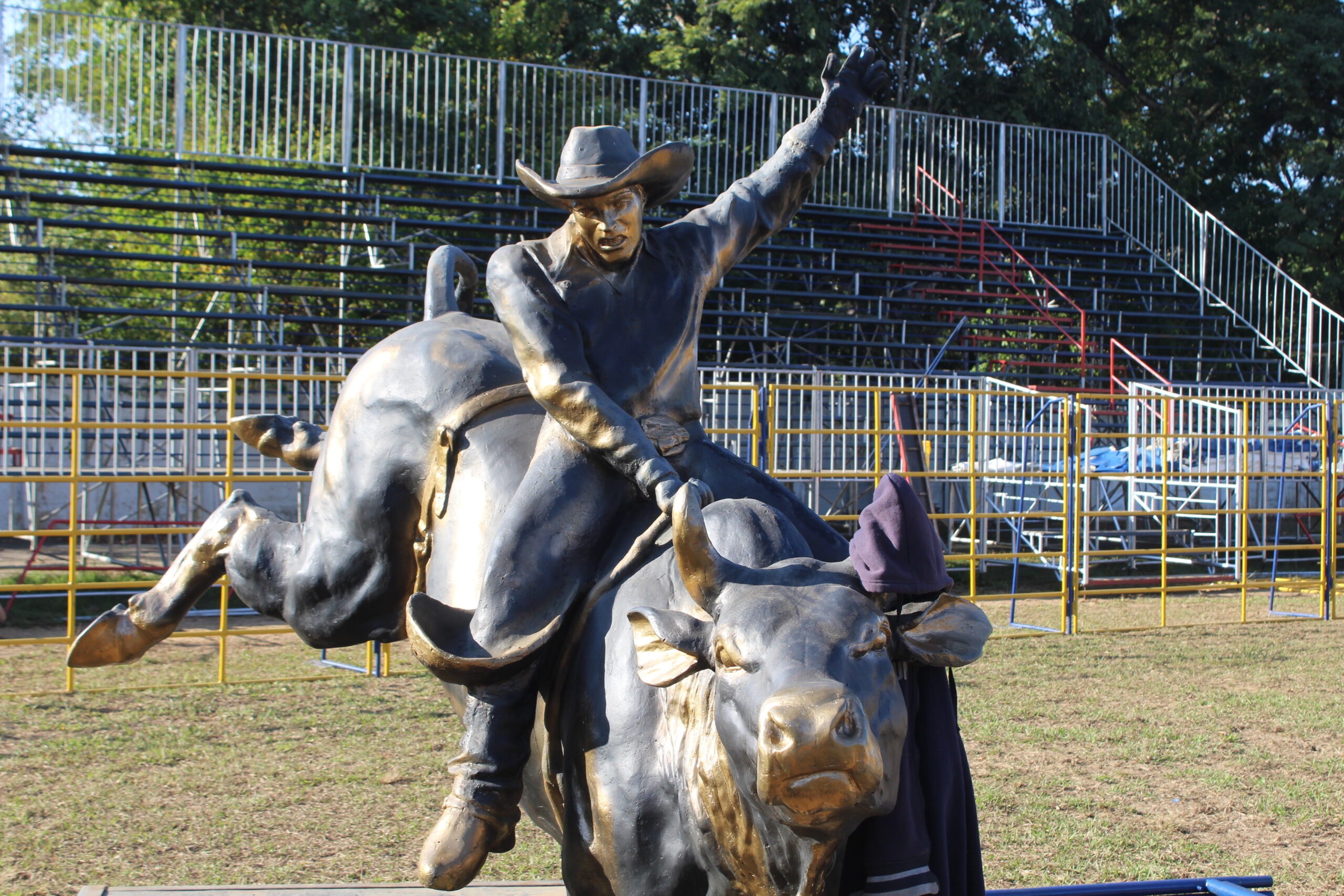 Dj Magrão Rodeio - - 27 de Agosto - Dia do Peão de Boiadeiro - Inspirado no  trabalho de manejo do gado em fazendas, o rodeio esportivo surgiu como  evento há mais