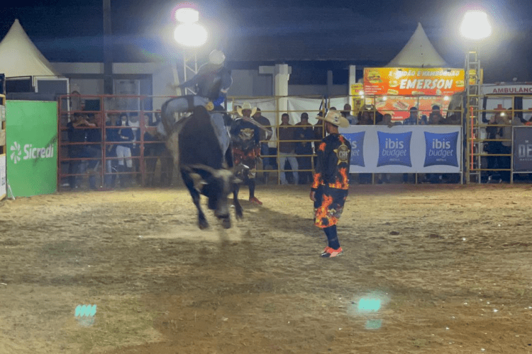 2º dia da Festa de Peão Boiadeiro de Muriaé promote agitar o público neste  sábado