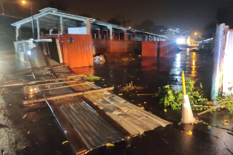 Chuva Forte Deixa Rastro De Destrui O Por Toda Parte Em Muria